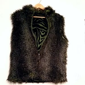 Reversible Faux Fur Vest ♥️